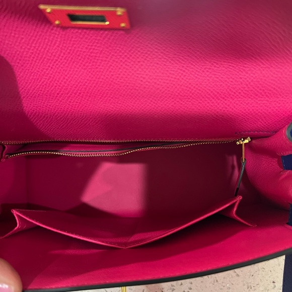 🏆💐HOST PICK💐🏆🩷💙Hermès Kelly 28 Epsom Leather Bag With Gold Hardware🩷💙 - Picture 14 of 17